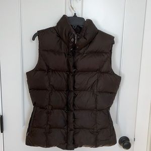 Eddie Bauer down vest in brown